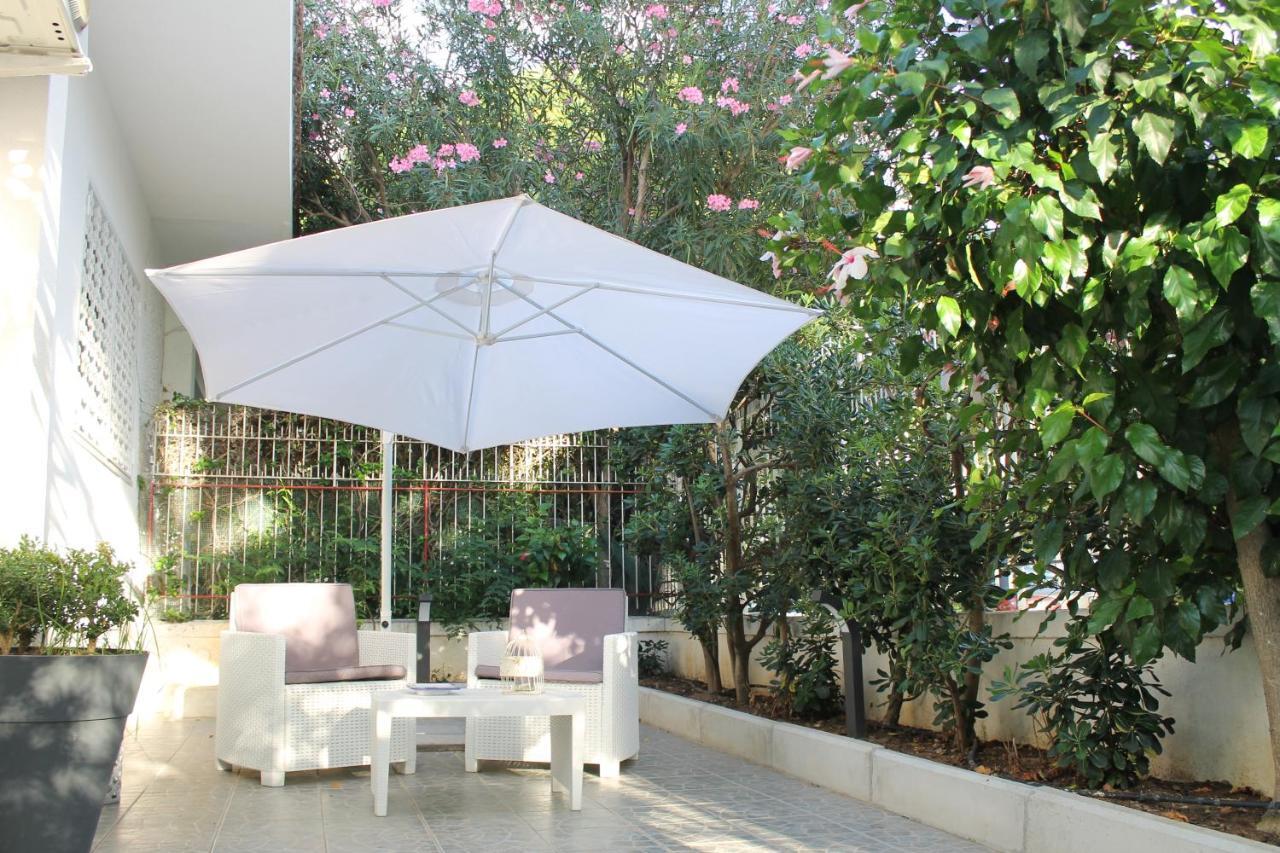 Casa Vacanza Peppino! Palermo Bagian luar foto